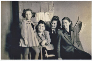 Inka z mamą Anastazją Sobolewską (od lewej).